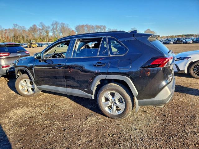 Toyota RAV4 Le Image 13