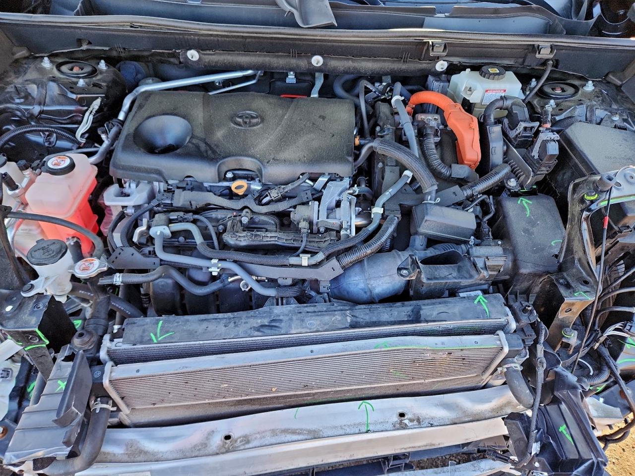 Toyota RAV4 Le Image 5