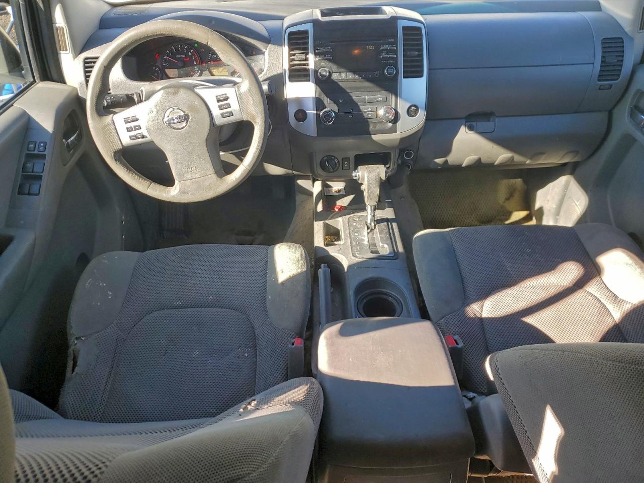 Nissan Frontier S Image 5