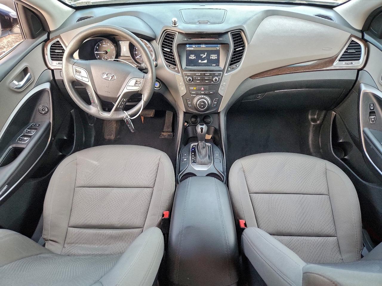 Hyundai SANTA FE Image 13