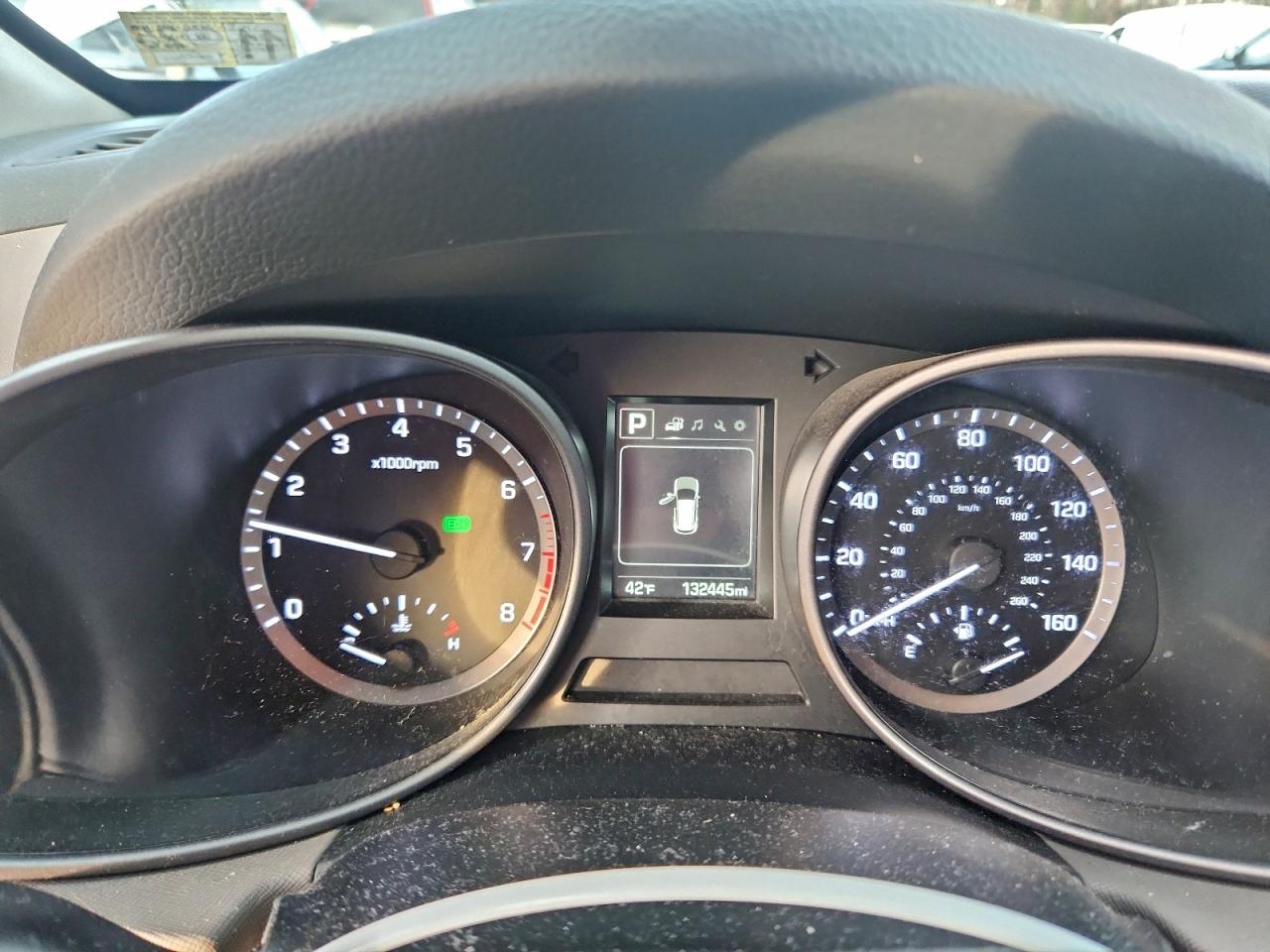 Hyundai SANTA FE Image 9