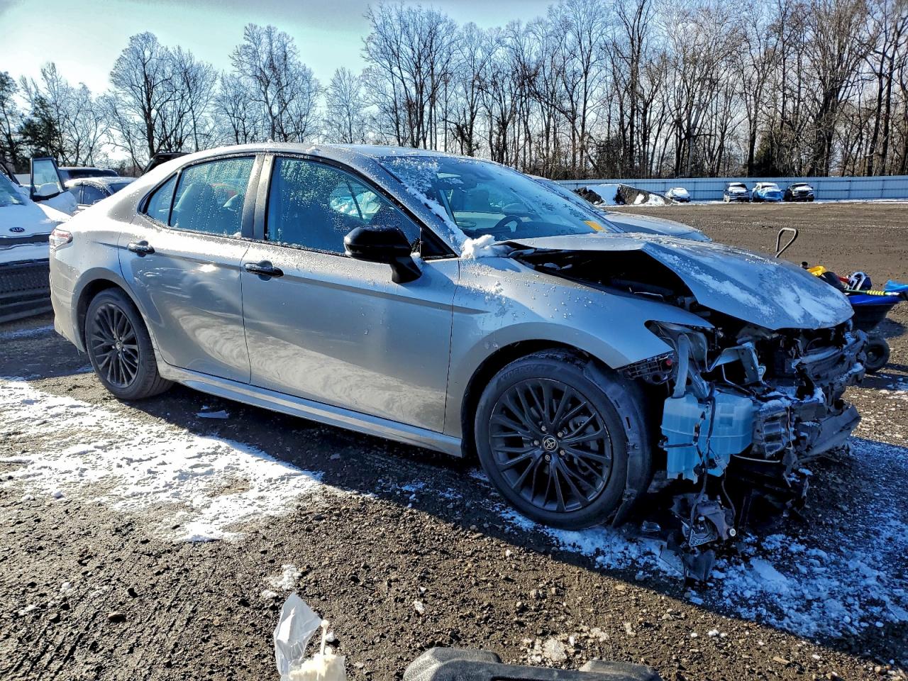 Toyota Camry Se Image 12