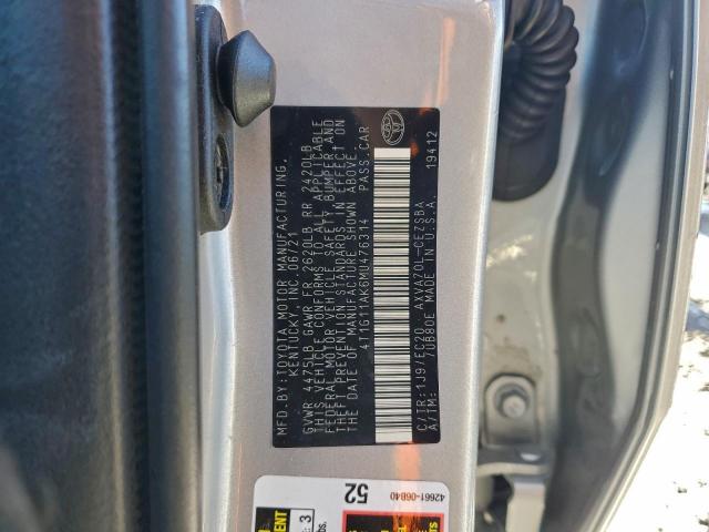 Toyota Camry Se Image 10