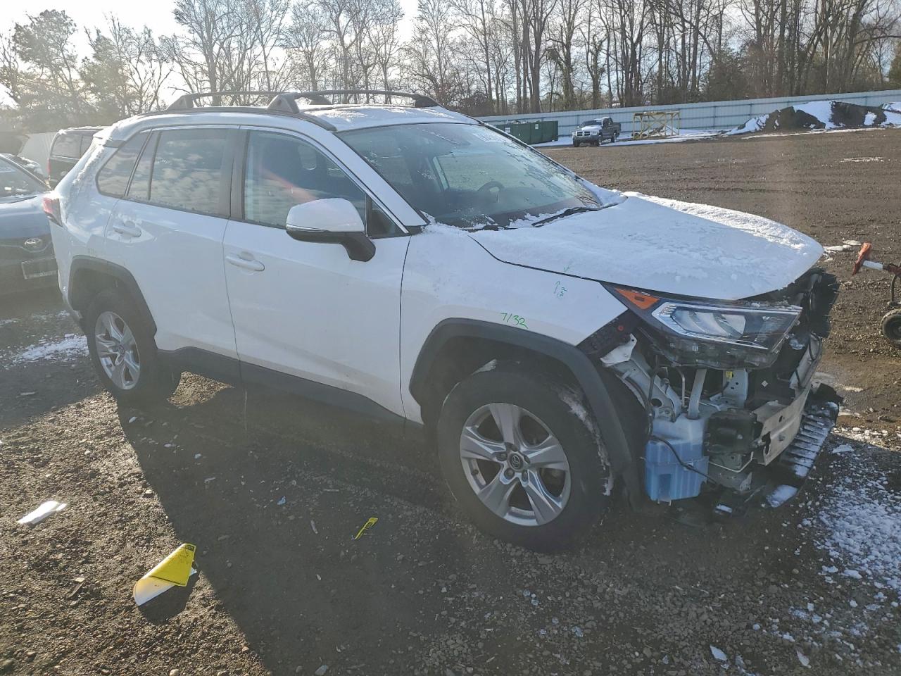 Toyota RAV4 Xle Image 2