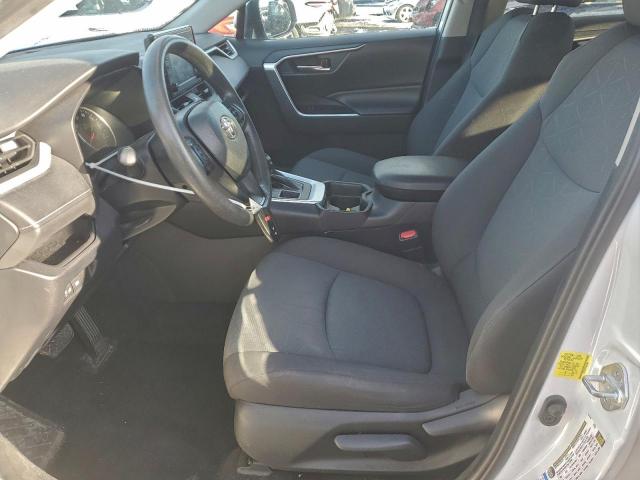 Toyota RAV4 Xle Image 11