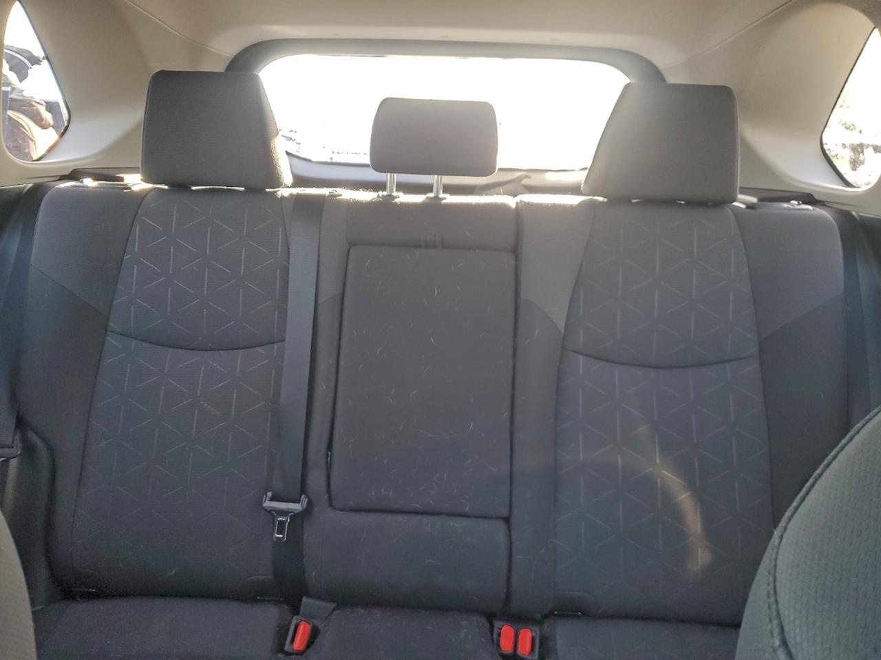 Toyota RAV4 Xle Image 13