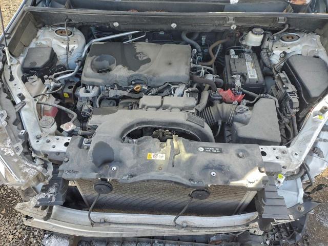 Toyota RAV4 Xle Image 6