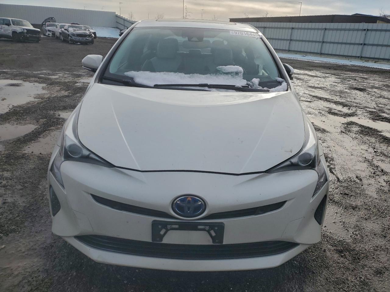 Toyota Prius Image 10
