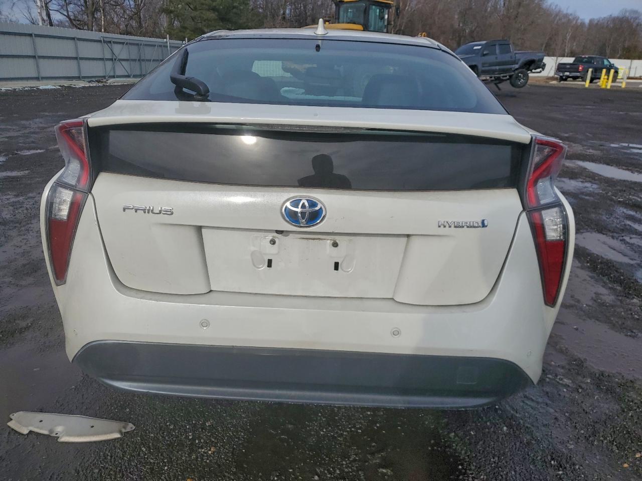 Toyota Prius Image 8