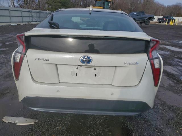 Toyota Prius Image 8