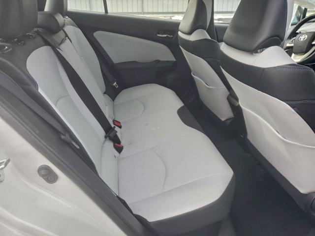 Toyota Prius Image 6