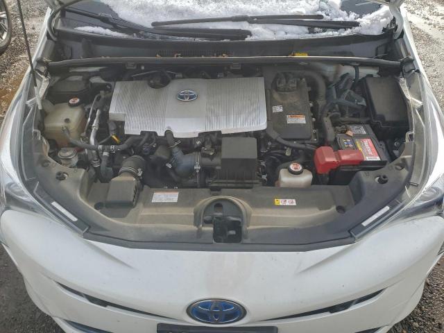 Toyota Prius Image 11