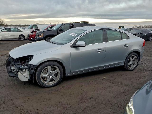  Salvage Volvo S60