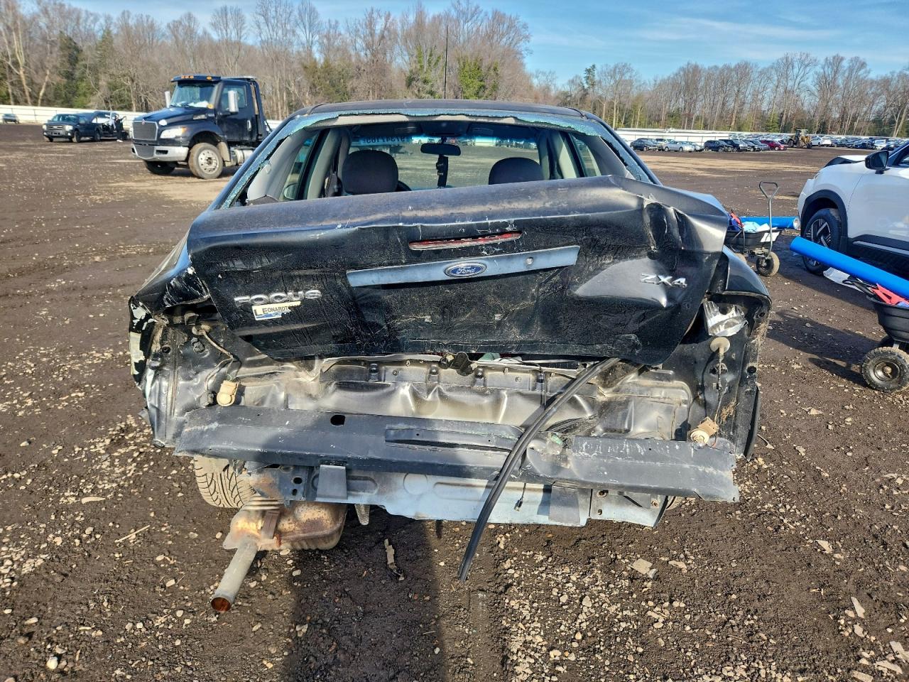 Ford Focus Zx4 Image 8