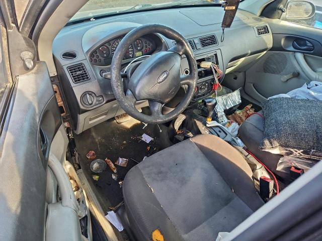 Ford Focus Zx4 Image 3