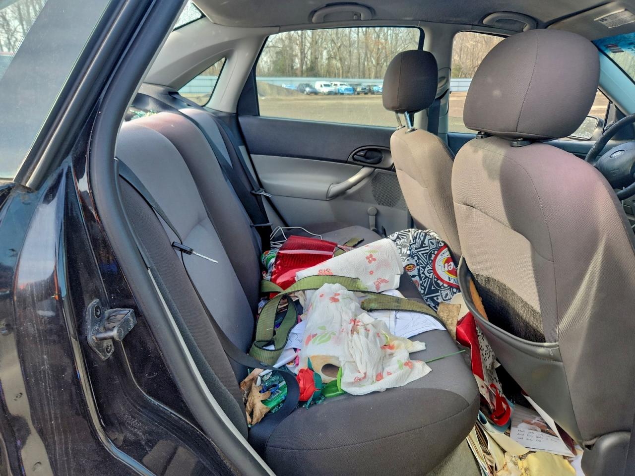 Ford Focus Zx4 Image 7