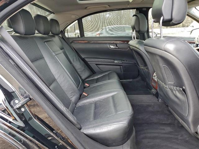 Mercedes-Benz S-Class 550 4matic Image 11