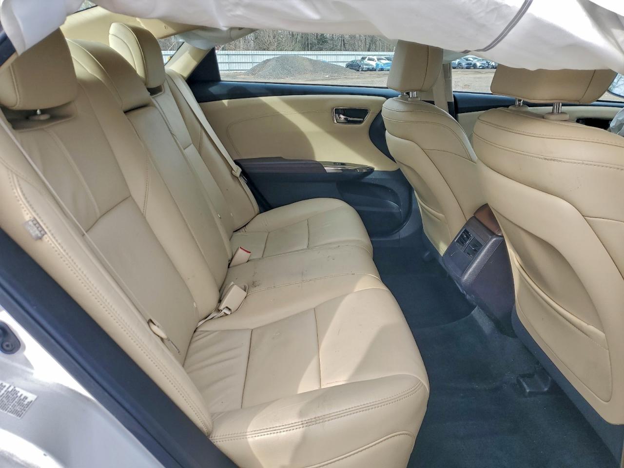 Toyota Avalon Hybrid Image 12