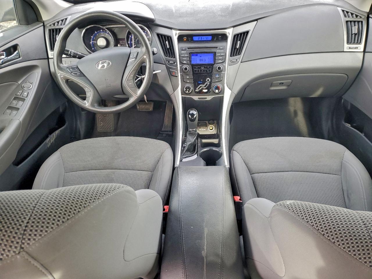 Hyundai SONATA Gls Image 10