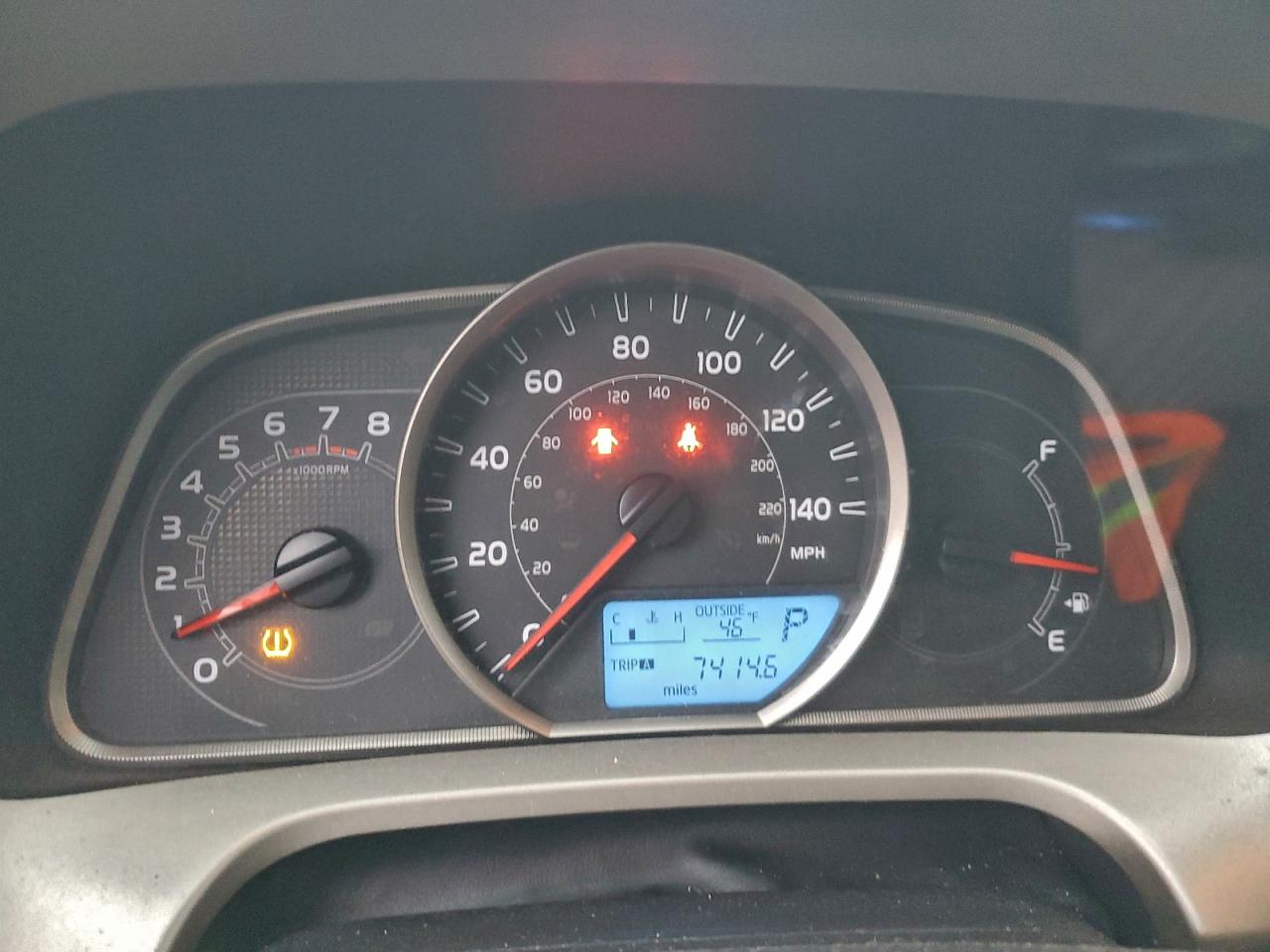 Toyota RAV4 Le Image 3