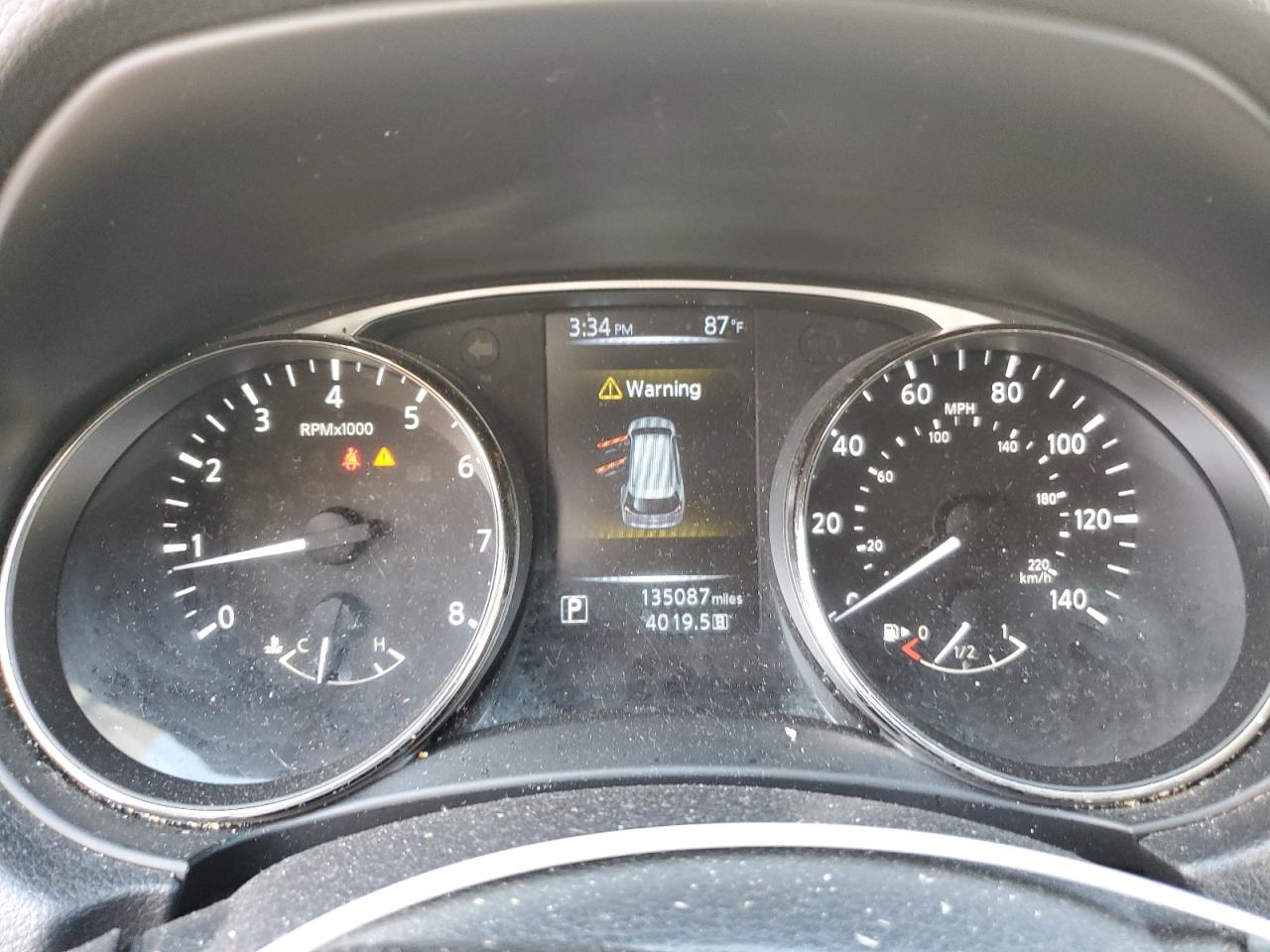 Nissan Rogue S Image 4