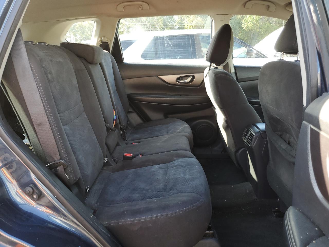 Nissan Rogue S Image 13