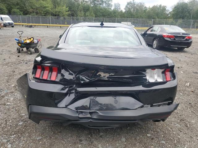 Ford Mustang Image 2