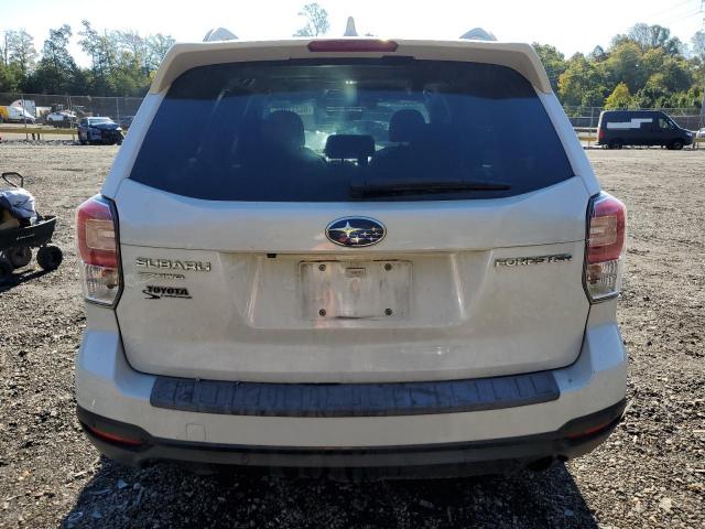 Subaru Forester 2.5i Touring Image 2