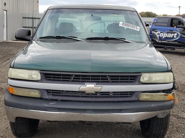 Chevrolet Silverado C1500 Image 10