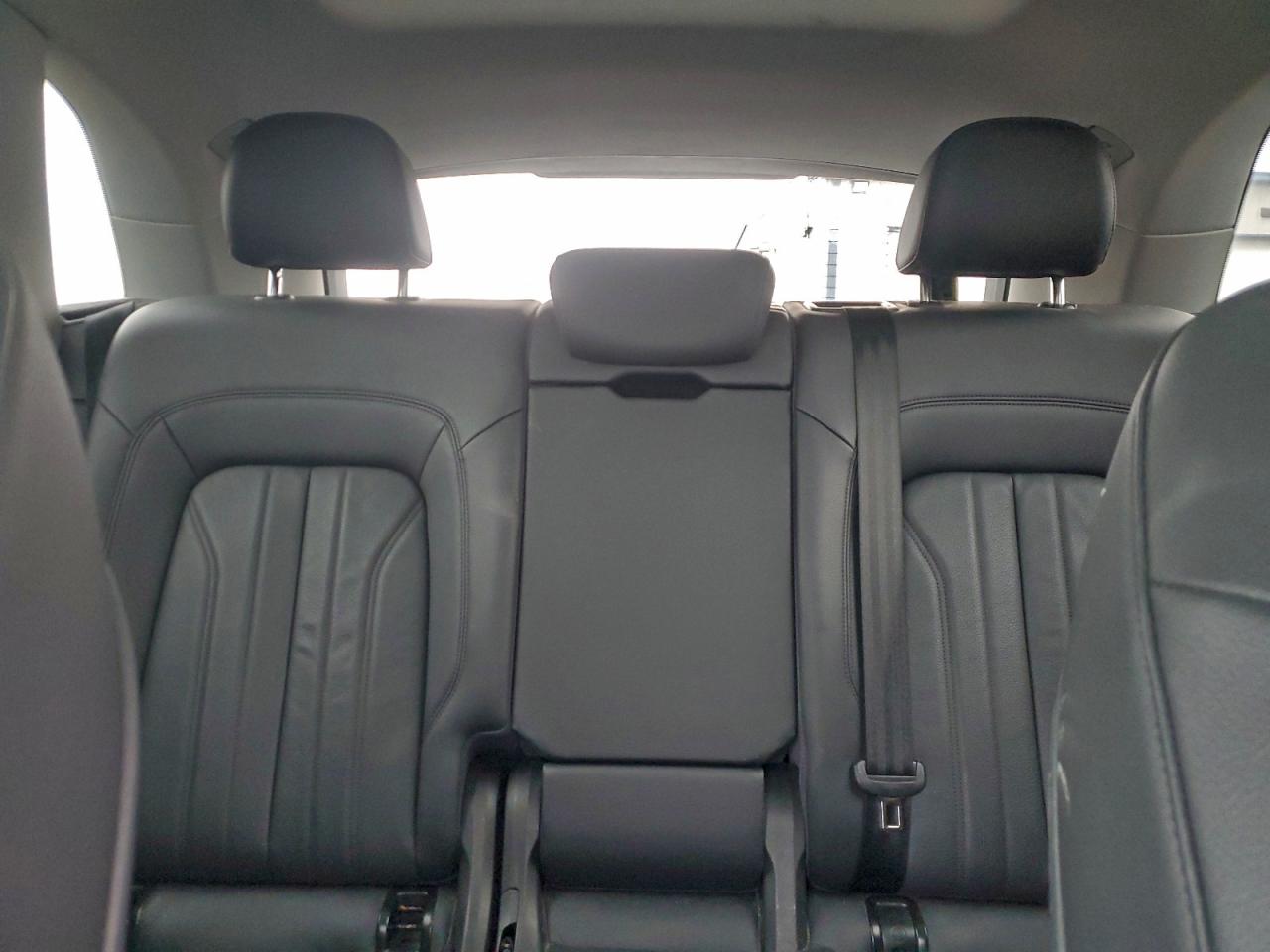 Audi Q5 Premium Image 11