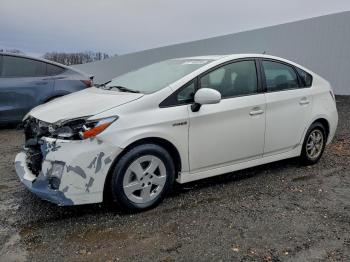  Salvage Toyota Prius