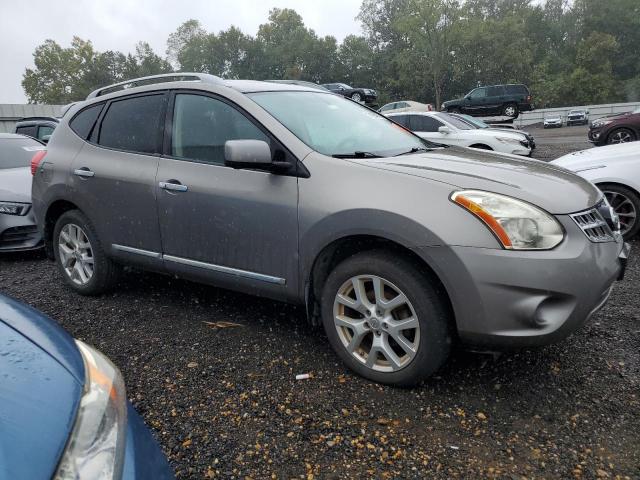 Nissan Rogue S Image 2