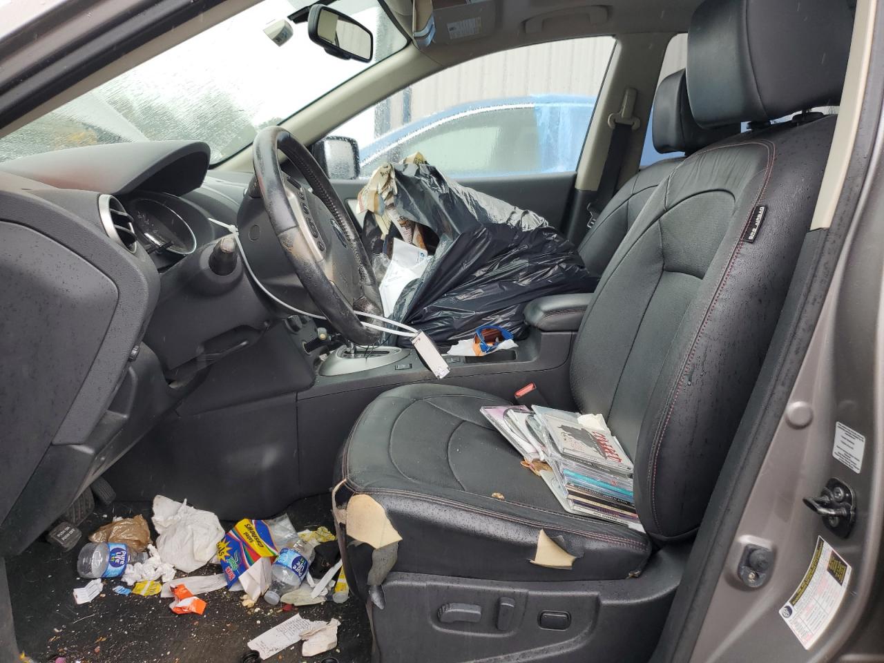 Nissan Rogue S Image 5