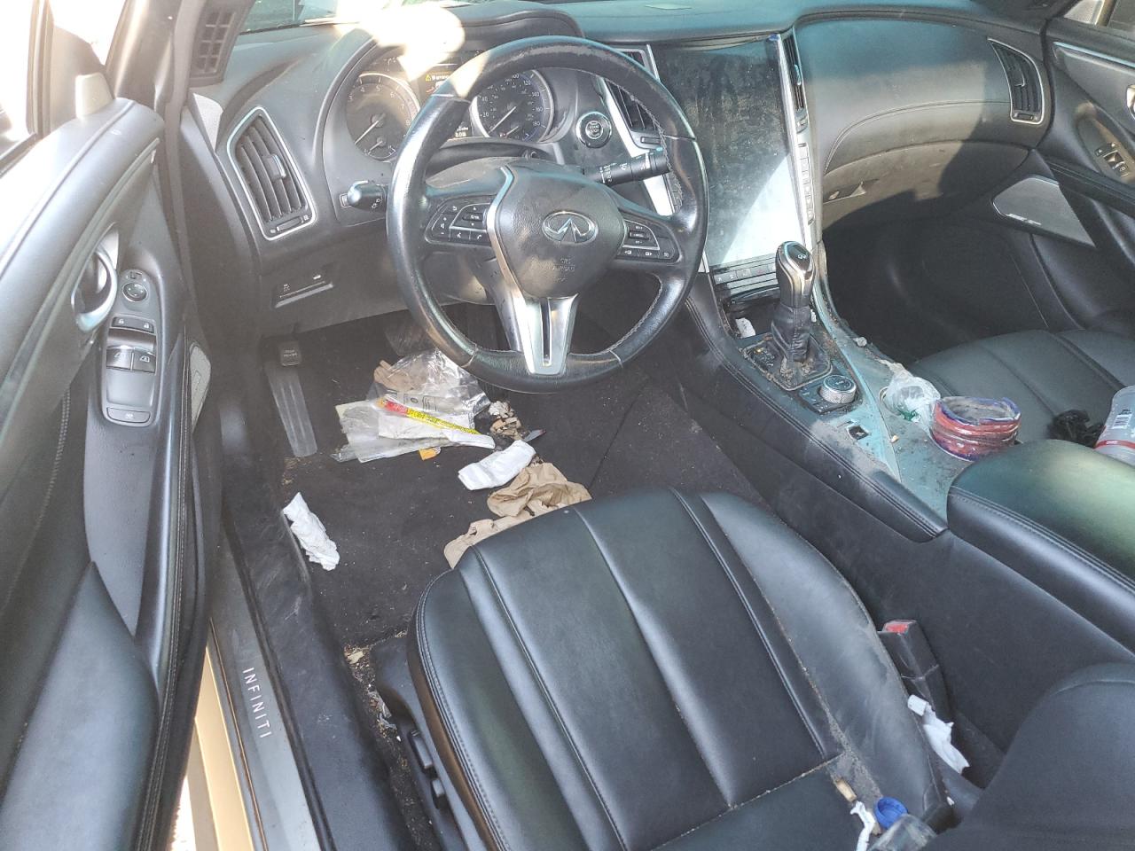 INFINITI Q60 Premium Image 3