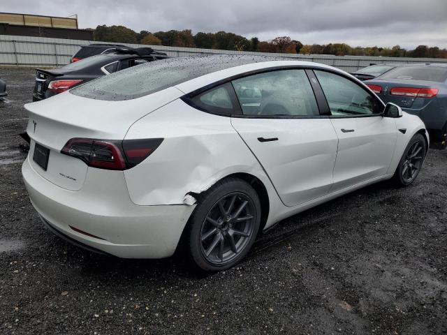 Tesla Model 3 Image 9