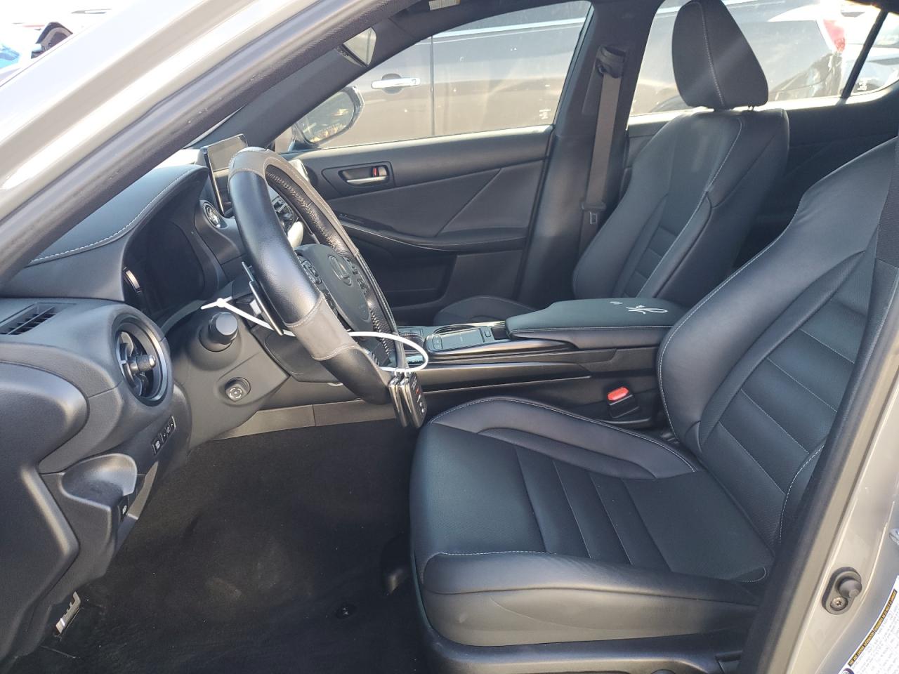 Lexus Is 350 F Sport Design Image 7