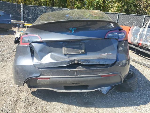 Tesla Model Y Image 11