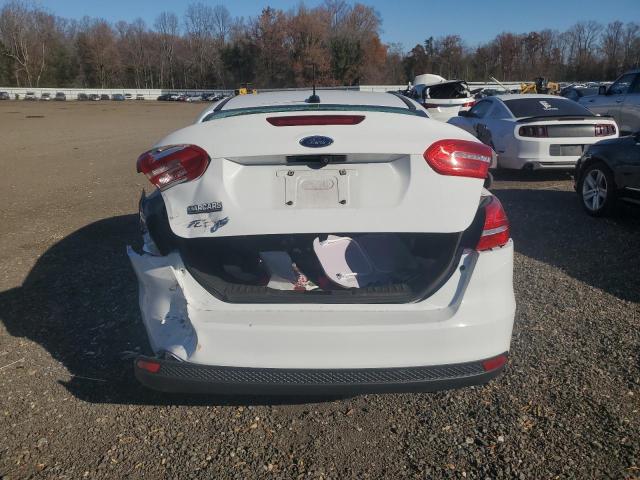 Ford Focus S Image 2