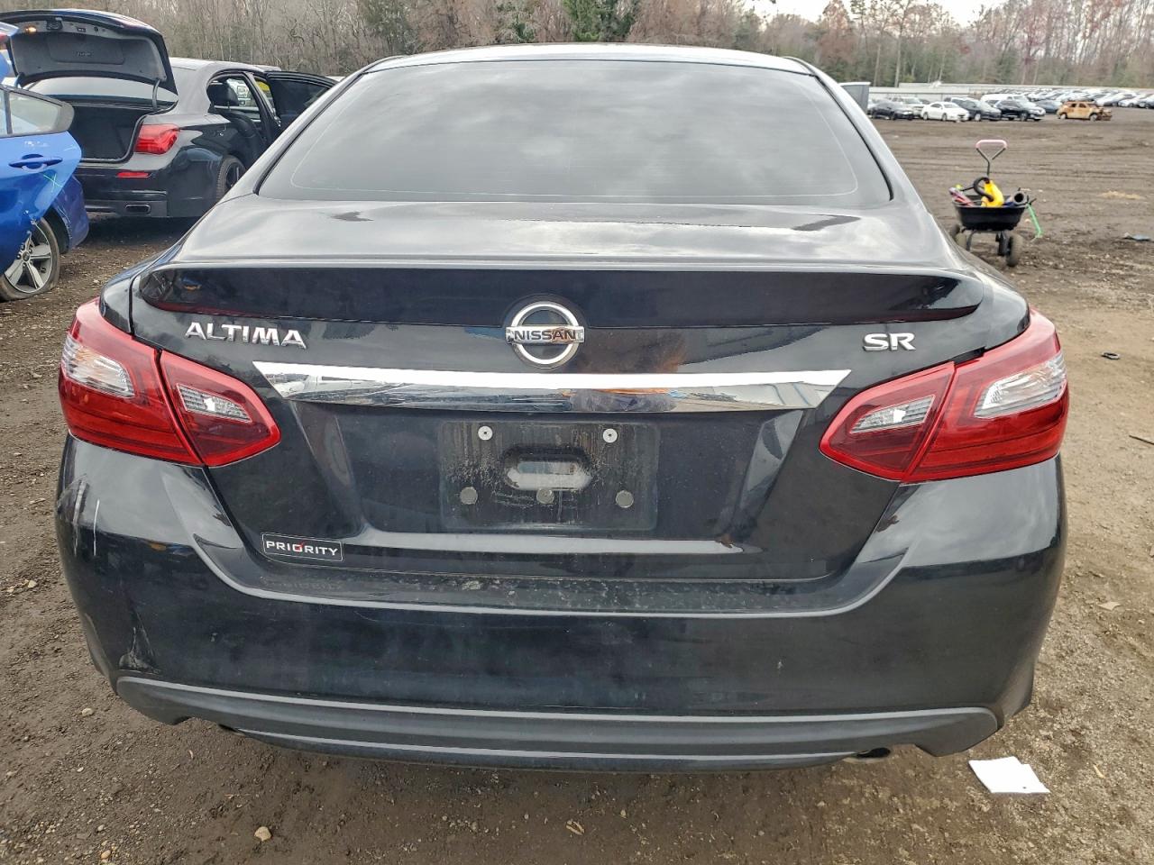 Nissan Altima 2.5 Image 12