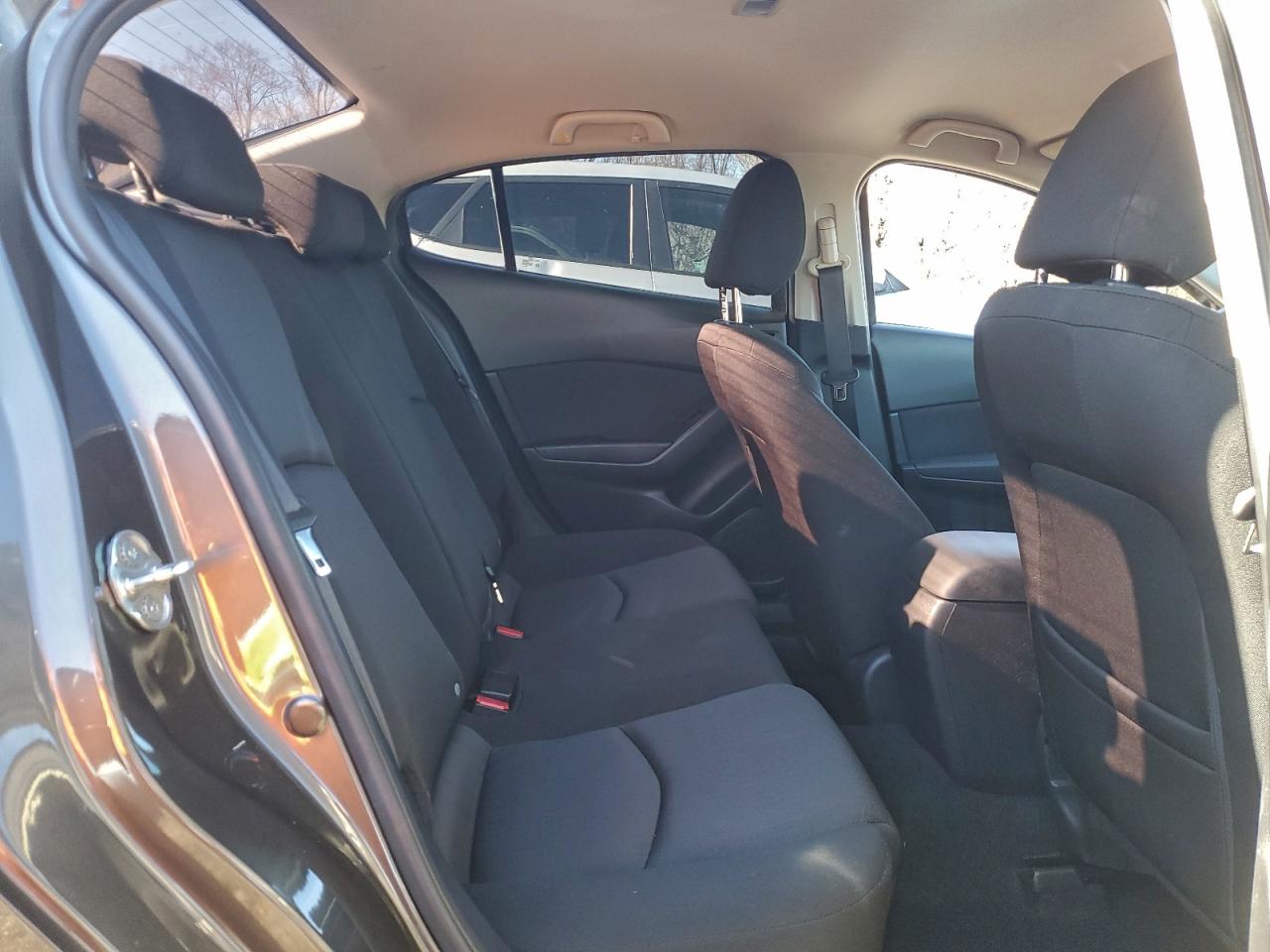 Mazda 3 Sport Image 6