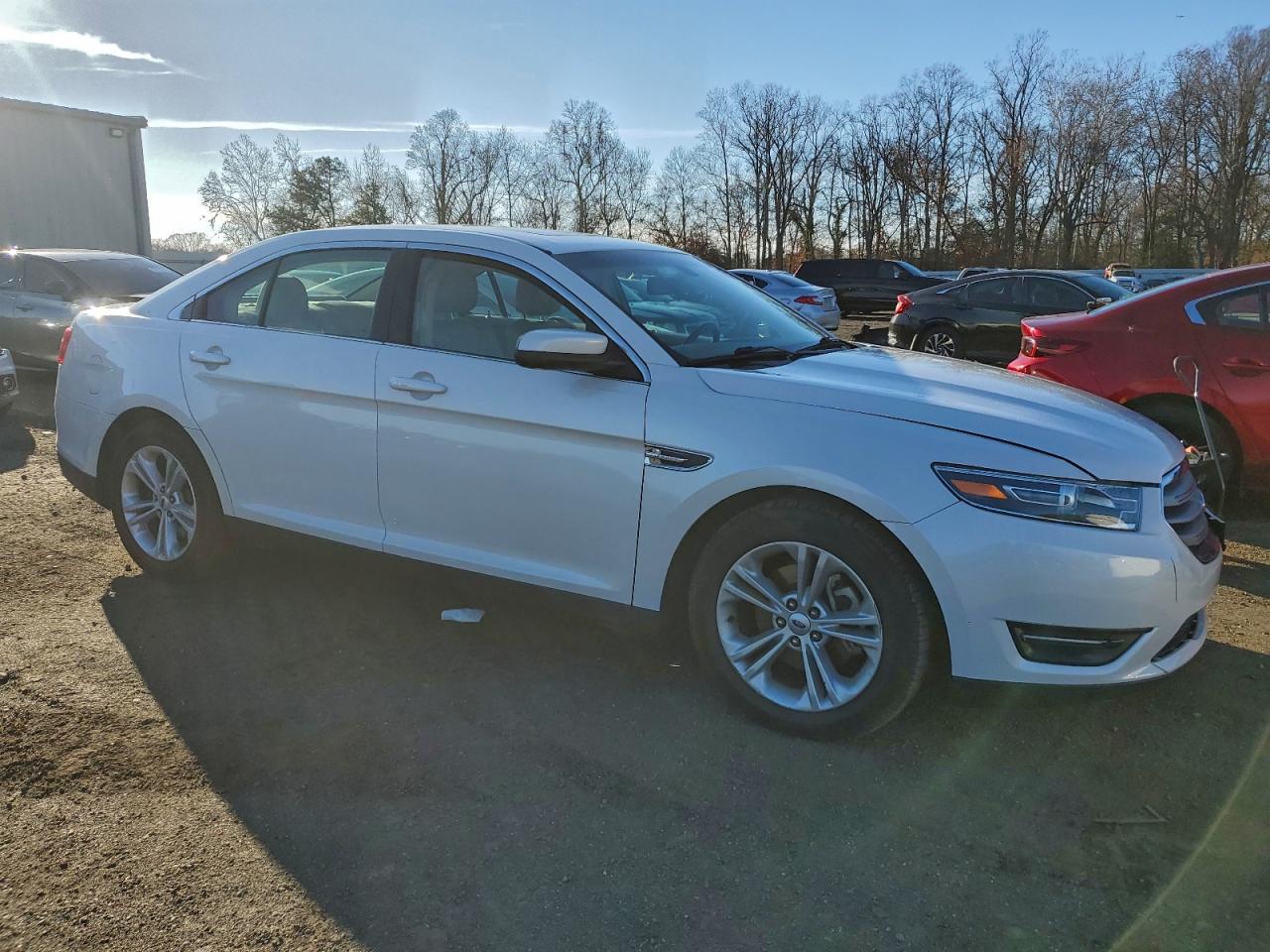 Ford Taurus Sel Image 2