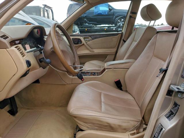 Mercedes-Benz E-Class 430 Image 6