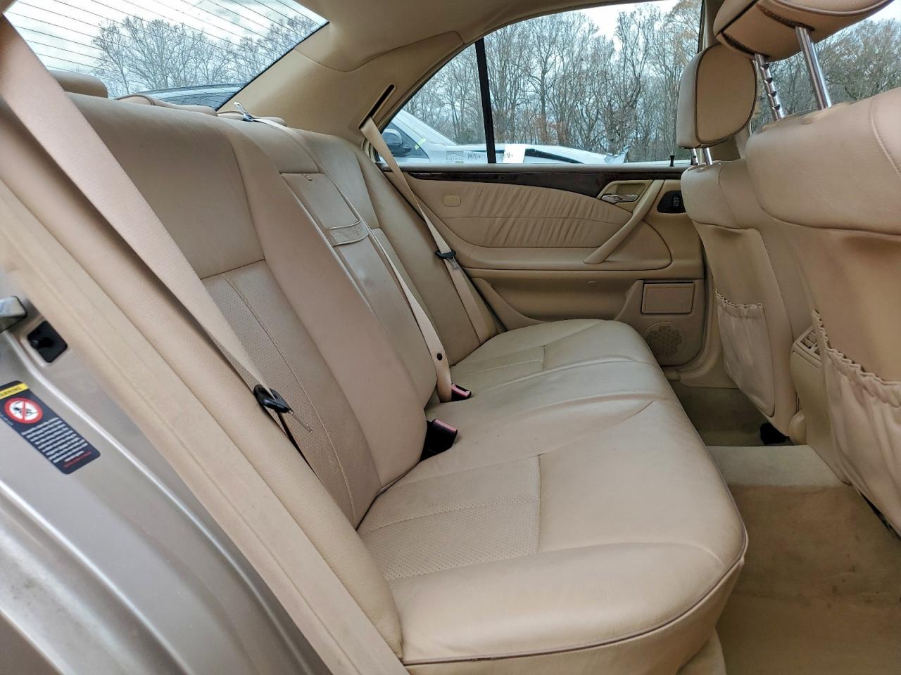 Mercedes-Benz E-Class 430 Image 8