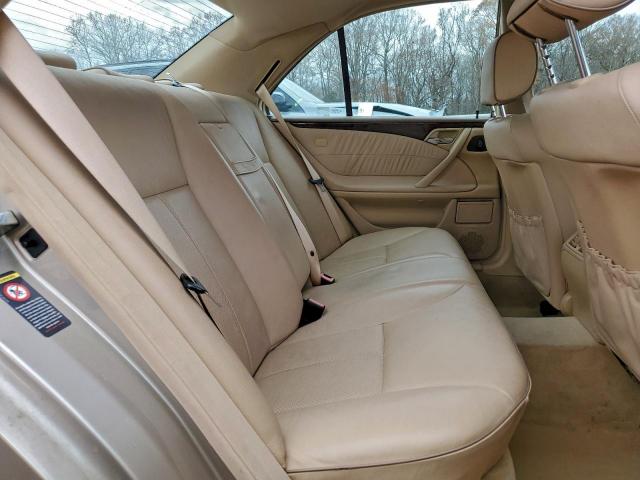 Mercedes-Benz E-Class 430 Image 8