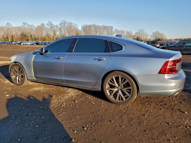 Volvo S90 T6 Momentum Image 6
