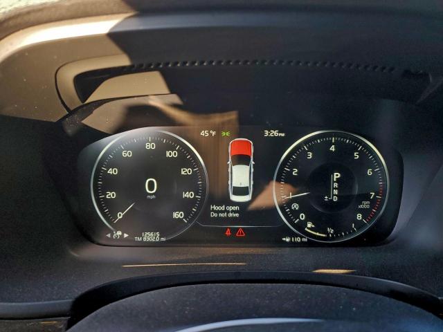 Volvo S90 T6 Momentum Image 3