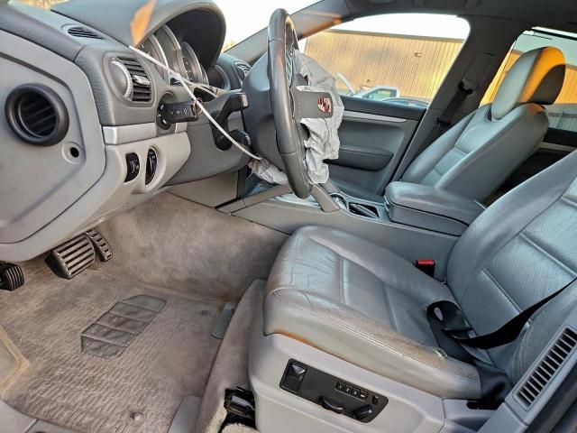 Porsche Cayenne S Image 5