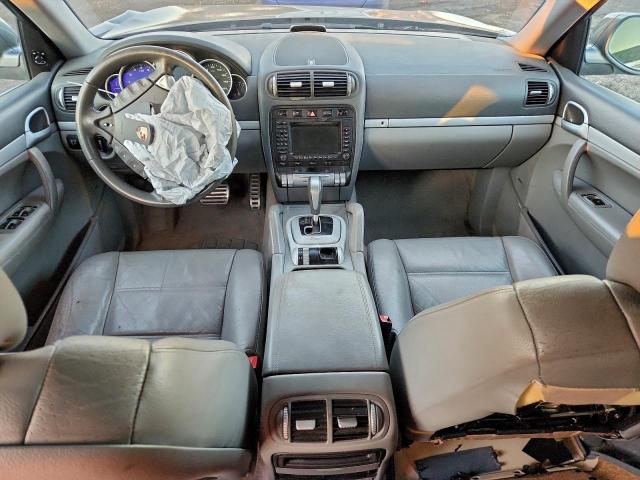 Porsche Cayenne S Image 4