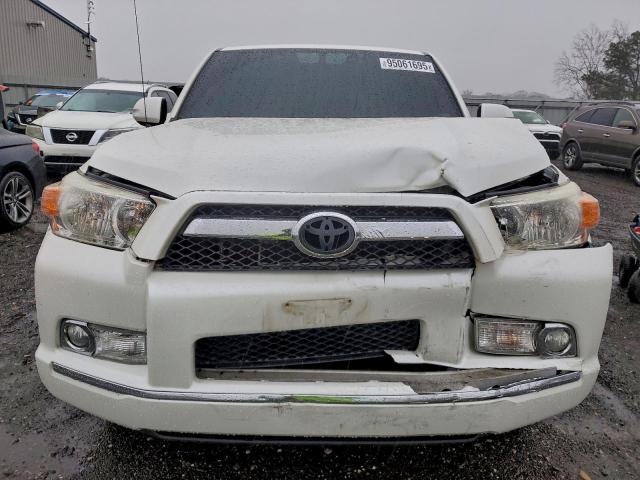 Toyota 4Runner Sr5 Image 4