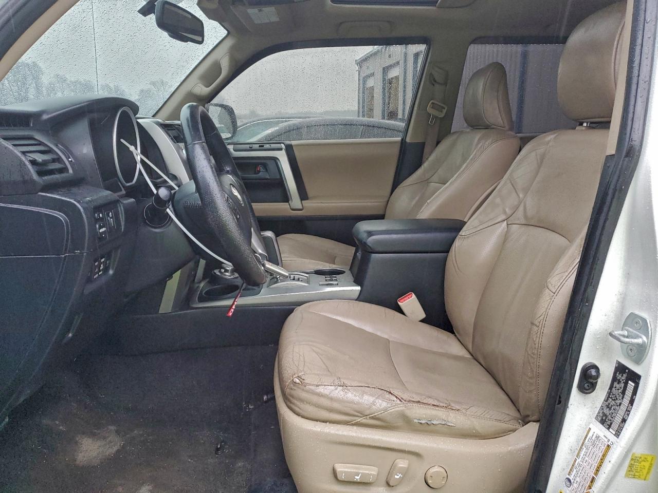 Toyota 4Runner Sr5 Image 2